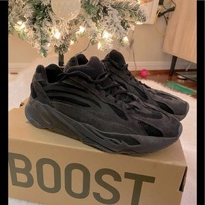 Yeezy Boost 700 Vanta in size 9 mens